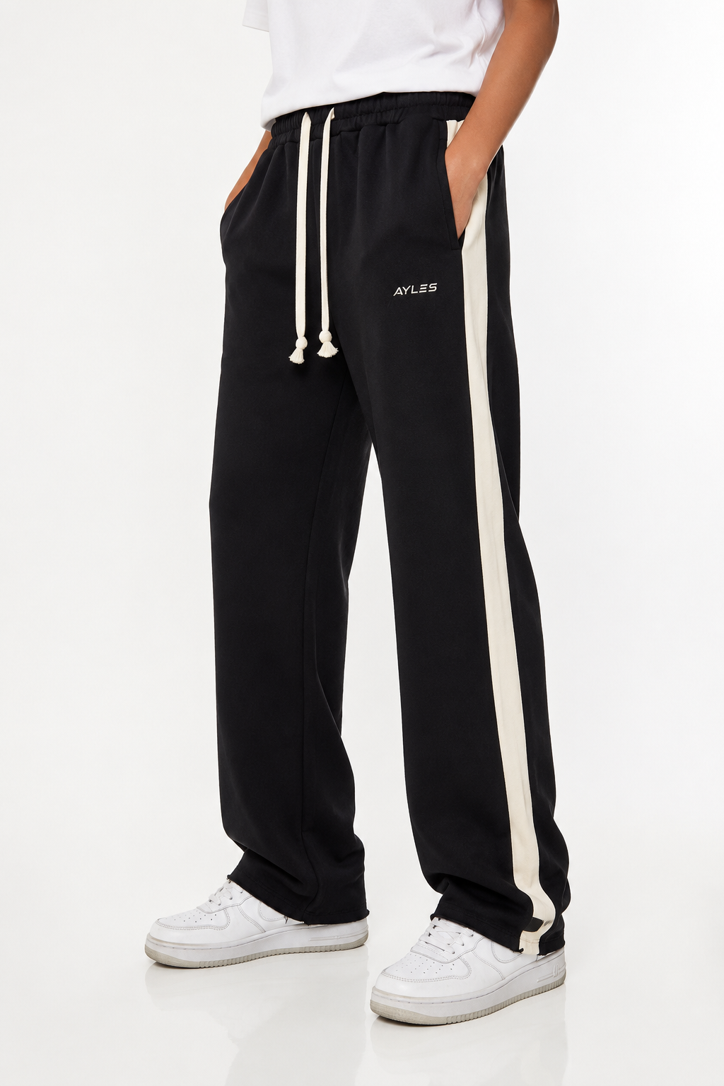 Black Sweatpants with Side Stripe | Men الصورة الرئيسية